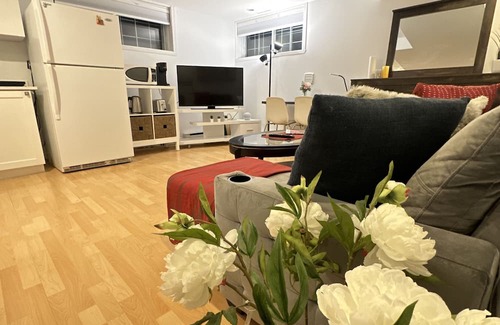 Pierrefonds-Roxboro Apartment | Cosy Apartment house