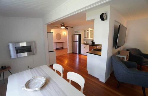 Brights Grove House | Fully Furnished Lakeside Living in Bright's Grove!