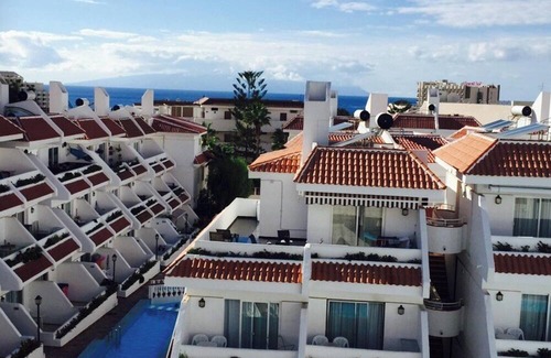 El Madronal Apartment | Homerez - Apartment Arona + sea view