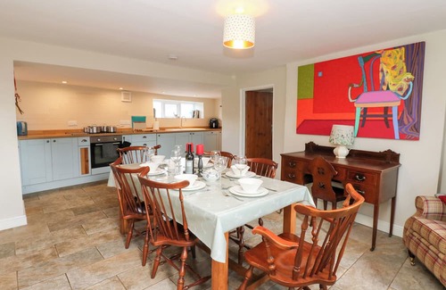 Redmire Cottage | ROSEMARY COTTAGE, pet friendly, with open fire in Leyburn
