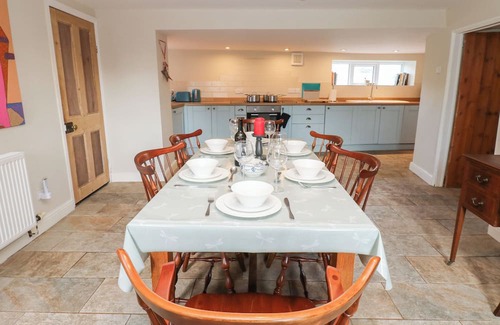 Redmire Cottage | ROSEMARY COTTAGE, pet friendly, with open fire in Leyburn