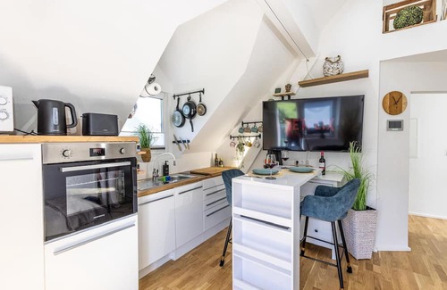 Neusatz Apartment | Premium Suite - Forest view - Balcony - Black Forest