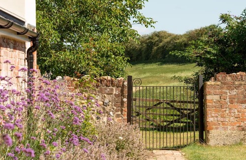 Ipswich House | Beautifully restored historic landmark property in idyllic Suffolk village