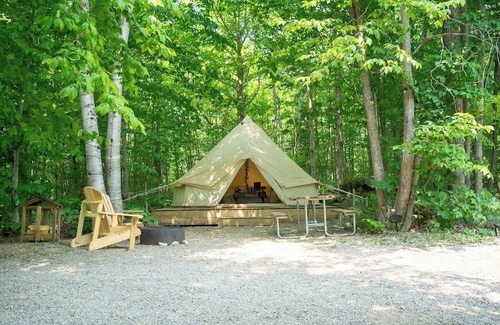Miller Lake House | "Oasis" Glamping Tent near Tobermory & Grotto