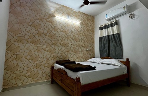 Tiruvannamalai Apartment | RUDHRA HOME STAY