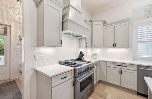 WaterSound West Beach House | 2 Beach Chairs and 1 Umbrella Provided! 4 Adult Bikes!