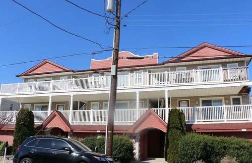 Wildwood Condo | 3-bed, 2 bath condo at best location in Wildwood with enclosed 2 car garage