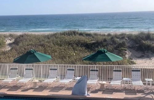 Boca Raton Apartment | Oceanfront 1 BR Condo in Deerfield Beach, FL. Panoramic views of the ocean!
