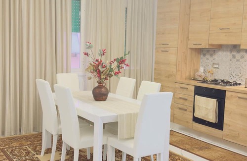 Quartiere XI Portuense Apartment | Marconi house - A step away from Trastevere