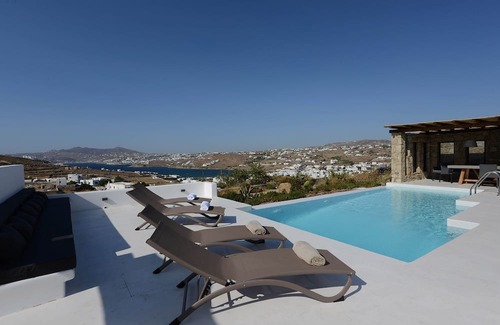 Agios Ioannis Villa | My Rental Homes - Villa Gazelia with terrace, private swimming pool and sea view