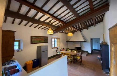 Siena Apartment | La Bandita Apartment: Peaceful Wine Estate Retreat