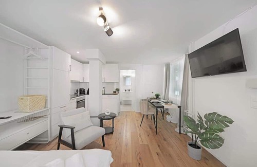 St. Gallen Apartment | book2stay: modernes Studio at Top Place (Olma Messen)