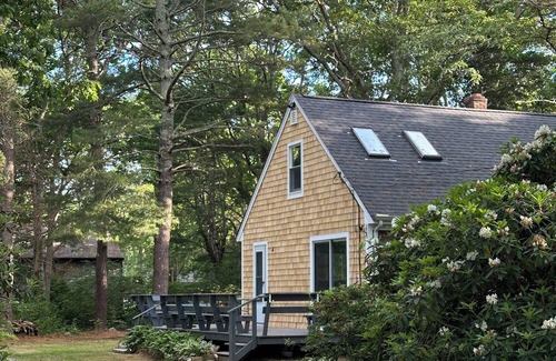 West Falmouth House | Charming 4-bedroom house with WiFi, AC in West Falmouth, 1 mi Old Silver Beach