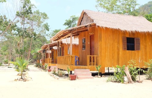 Mittakpheap House | Mangrive bungalows in wonderful Koh rongsamloem island saracen bay
