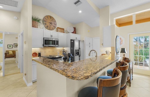 North Naples House | Emerald Lakes Home, Walking Distance to Pool!
