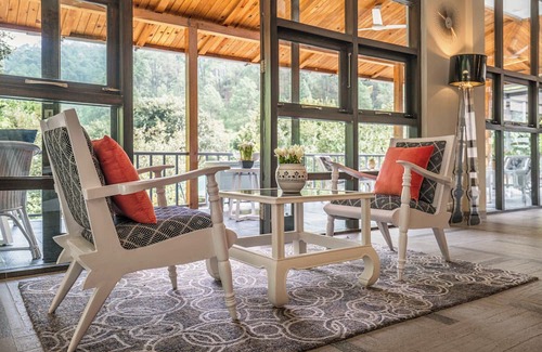 Bhimtal Villa | Spring Casa by Ebony Stays | Luxury 4BHK Villa in Bhimtal with Valley Views