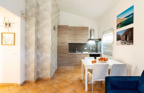 Reitani House | My Rental Homes - Apartment Ninfa with parking space and private outdoor area