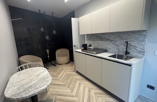 Oltrarno Apartment | New Florence "Hercules" with pool
