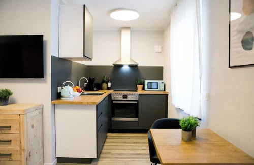 Sankt Augustin Apartment | bonquartier|LUXAPT#1-Selfcheckin/Kü/AC/Prkn/SBahn