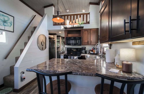Upward House | Skyview Cottage~$375 Free Activities Daily!