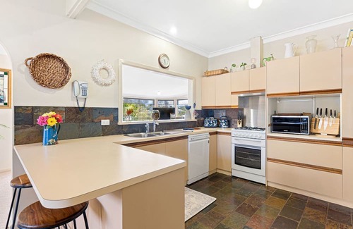 Narooma House | 5 Marine Drive, Narooma NSW 2546