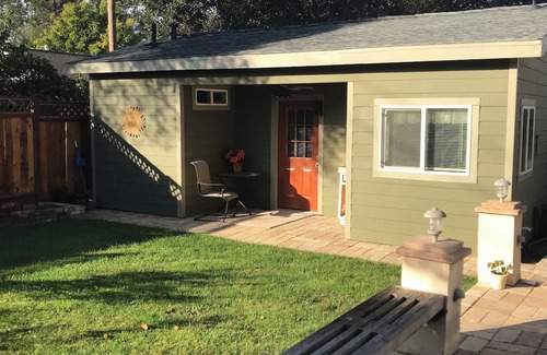 Napa Apartment | Bottle Rock Cozy studio in charming Napa 15-17 minutes walking to venue.