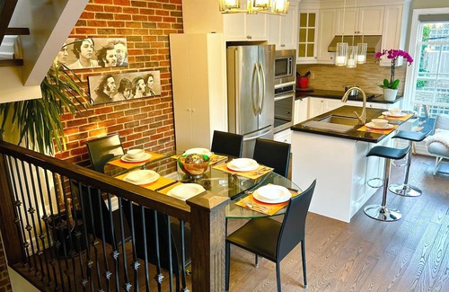 Davisville House | CENTRAL TORONTO
