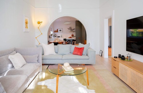 Bronte House | The Bronte Delight