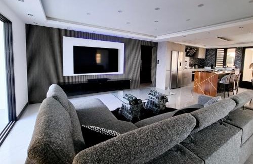 Pamplemousses Apartment | Peaceful Apartments with Pool