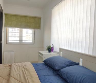 HITEC City House | Comfortable room with free wifi in city center