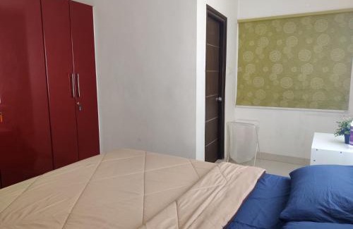 HITEC City House | Comfortable room with free wifi in city center