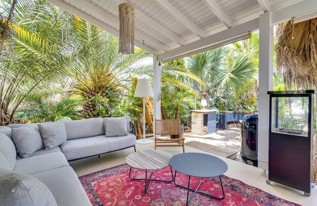 Charming 2-bedroom house in superb Kralendijk with WiFi, AC