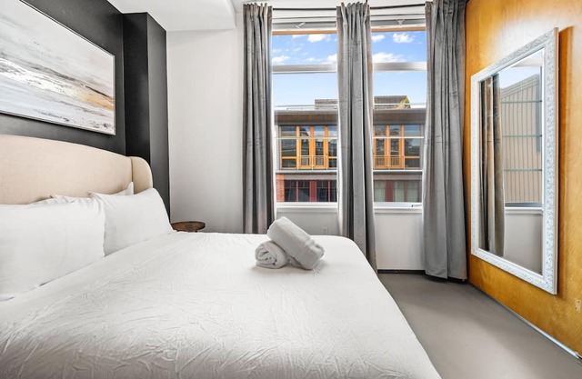 Loft 2BR unit in Boston Southend 9533