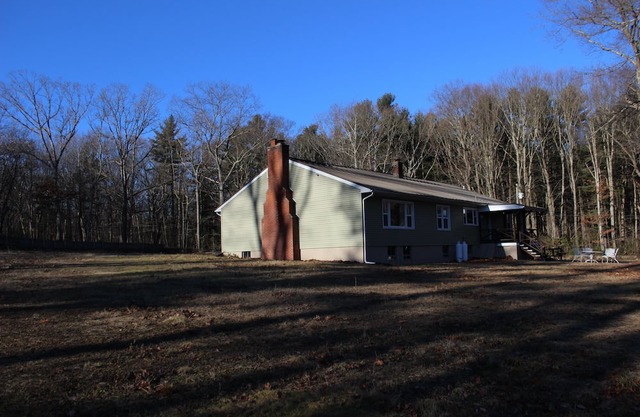 Mid-Century Modern Cabin. Minutes from Yale