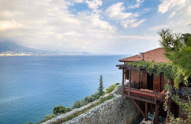 Two Seas Villa Alanya Castle