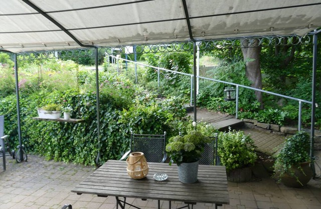 Apartment "Land und Leute 2" with Private Terrace & Wi-Fi