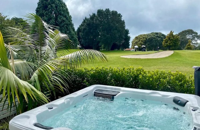 15th Green Hideaway!