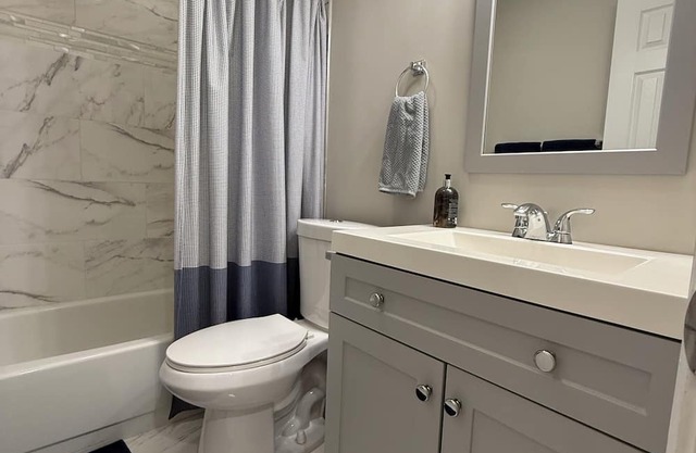 3-bedroom townhome in serene Silver Spring with AC
