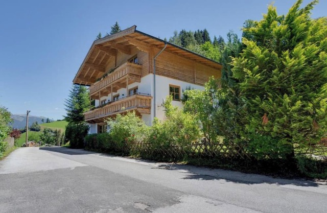 Spacious premium chalet near ski resort KitzSki