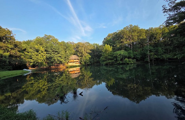 In the County a Beautiful 2-bedroom house with its own privet lake