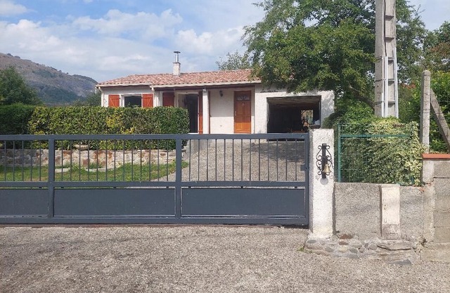 *NEW MOUNTAIN HOUSE IN CAZARILH HAUTES-PYRÉNÉES in the Barousse valley