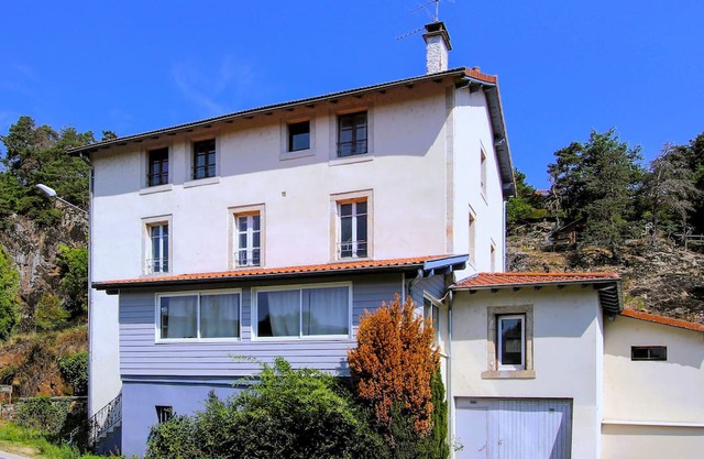 Beautiful apartment in Saint Germain La Prade with house a panoramic view