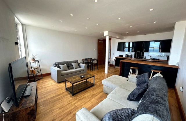 Seaside Apartment, on the doorstep of the Beach!