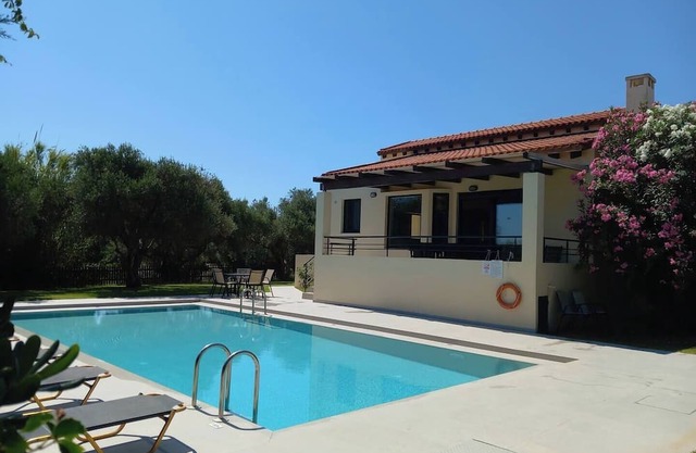Anna Maria Villa,Pirgos-Villas, 300mFrom The Sea