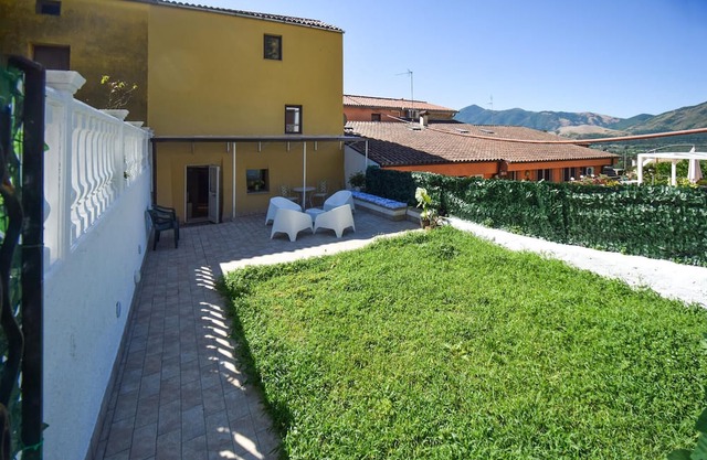 Nice home in Venafro with house a mountain view