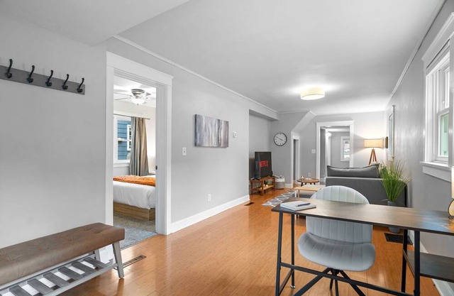 Serenity Haven, Entire Home, Fast Wi-Fi, Pets