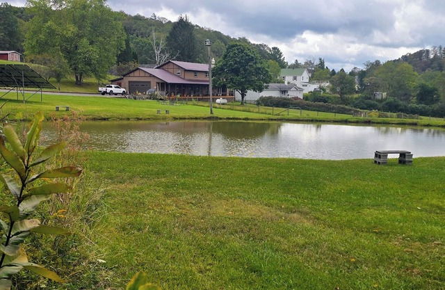 Meadowview Solar Haven - Hot Tub