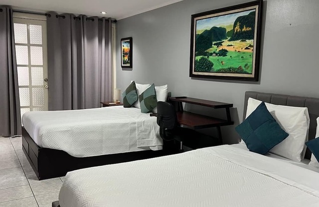 Great expeirence bed & breakfast with AC in down town Alajuela