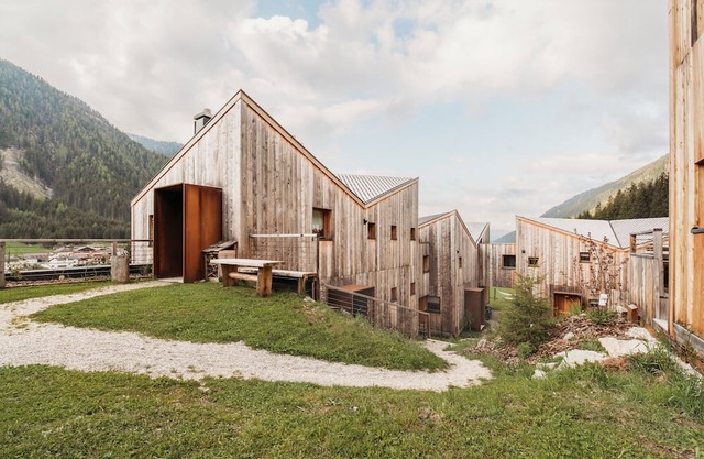 Apartment 'Blasla Sterngugga' with Mountain View, Private Terrace and Wi-Fi