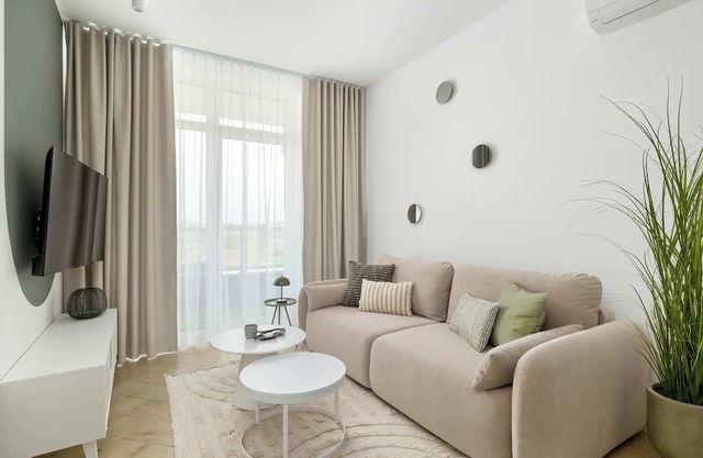 Ku Morzu 1C Sianożęty | Bright Apartment with Seasonal Pool